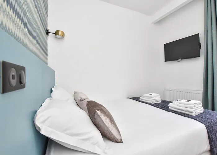 Hostel Eiffel